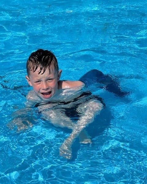 Dreng pool arm blå Rhodos